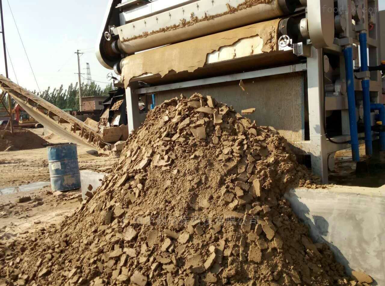 河道清淤用絮凝劑的處理方法 河道清淤用絮凝劑的處理方法